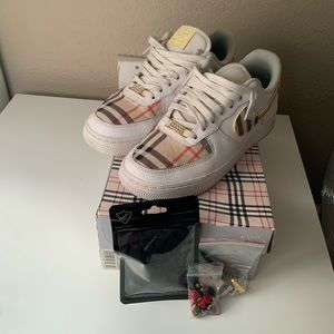 Women’s Custom Air Force 1, Size 6